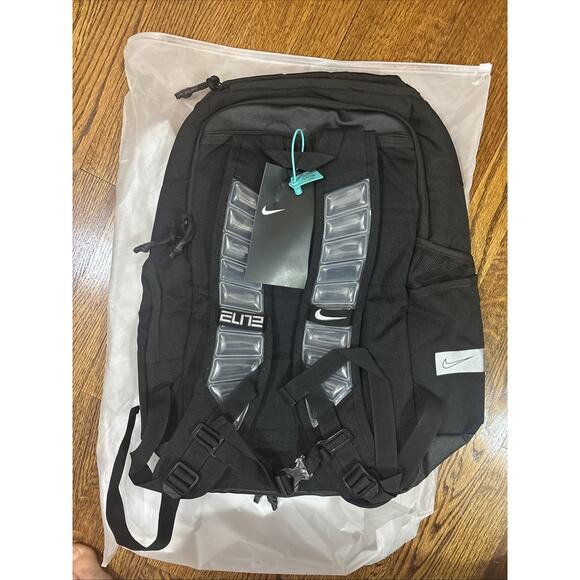 Nike Elite Backpack Black/White 32L Basketball Gym School Bag NWT - Picture 5 of 6